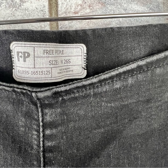 Free People | Black High Waist Cropped Raw Hem Pull On Joggings - Picture 6 of 8